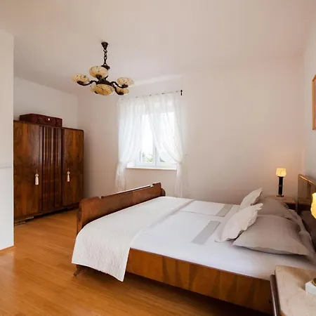Apartamento Franka Loza
