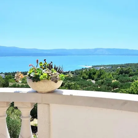 Franka Loza Apartment Bol